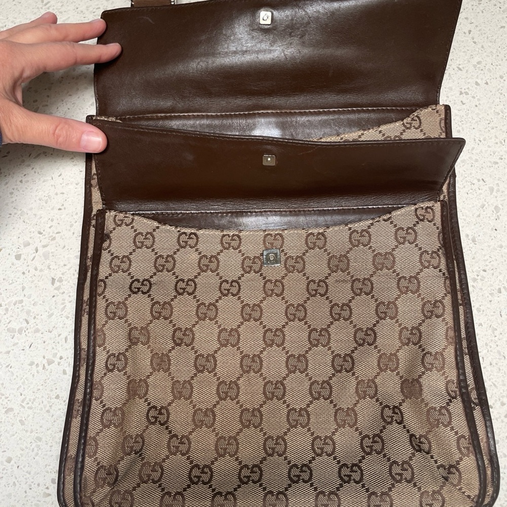 Gucci Brown Leather and Monogram Messenger Bag - Picture 4 of 10